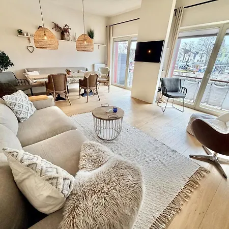 Apartment Stromdampfer, Schoene Aussicht Rostock